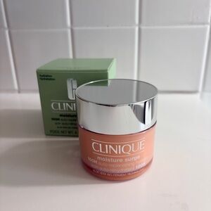 Clinique Moisture Surge 100H Hydrator - 125ml